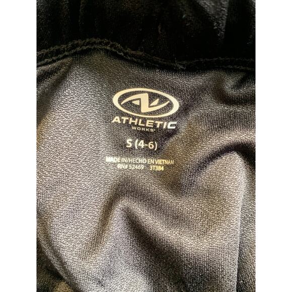 Athletic Works Women's Core Running Shorts Camouflage Gray Black Size S 4-6 - Picture 3 of 5